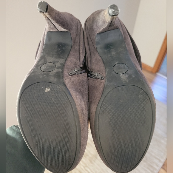 Suede booties - Picture 2 of 4